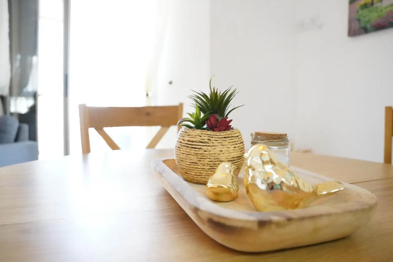 Two Bed Room Apartment 5 Min Walk To The Beach Eilat