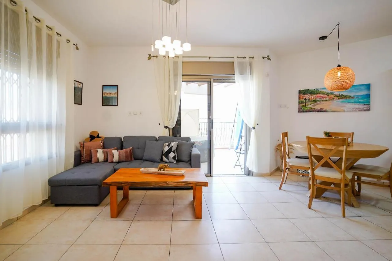 Two Bed Room Apartment 5 Min Walk To The Beach Eilat